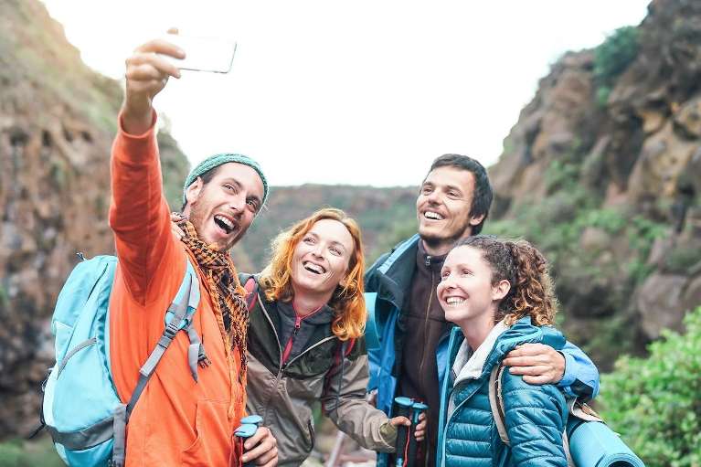 emergency dentist new orleans | friends on a hike